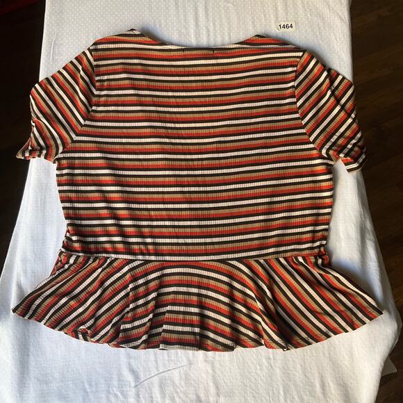 Forever 21 Women’s Short Sleeve V-neck Peplum Blouse size 3XL, Black Beige Red - Picture 8 of 8